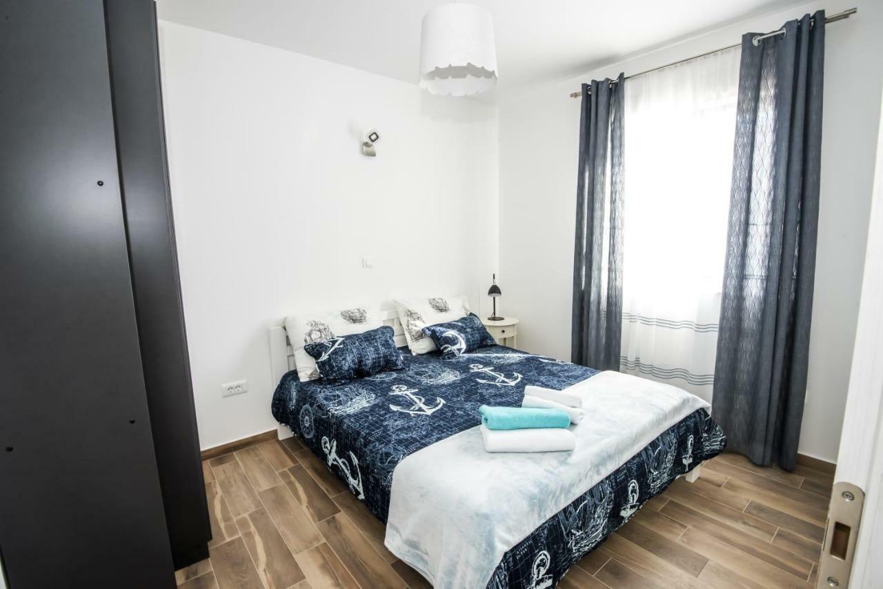 Blue Pearl Apartment Rogoznica  Esterno foto