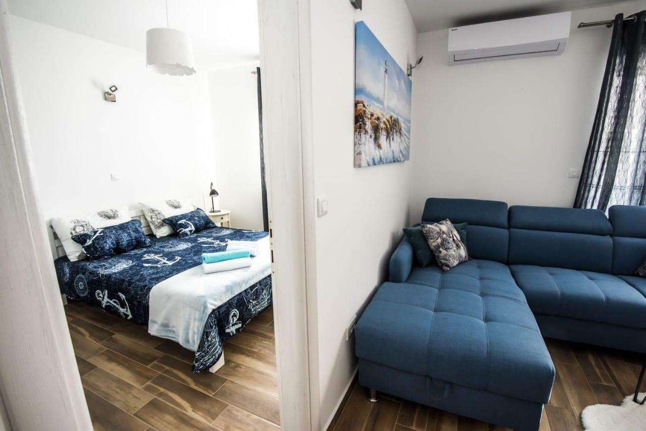 Blue Pearl Apartment Rogoznica  Esterno foto