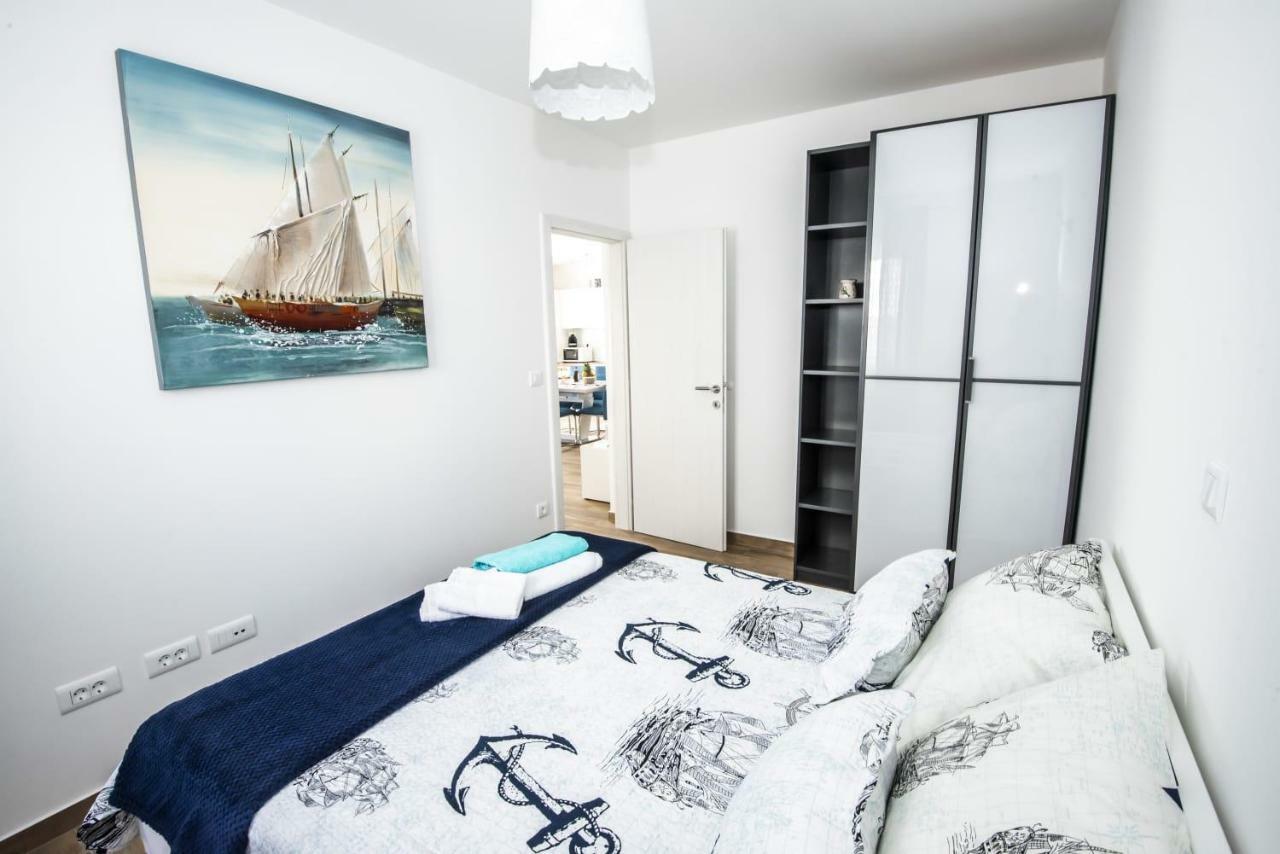 Blue Pearl Apartment Rogoznica  Esterno foto