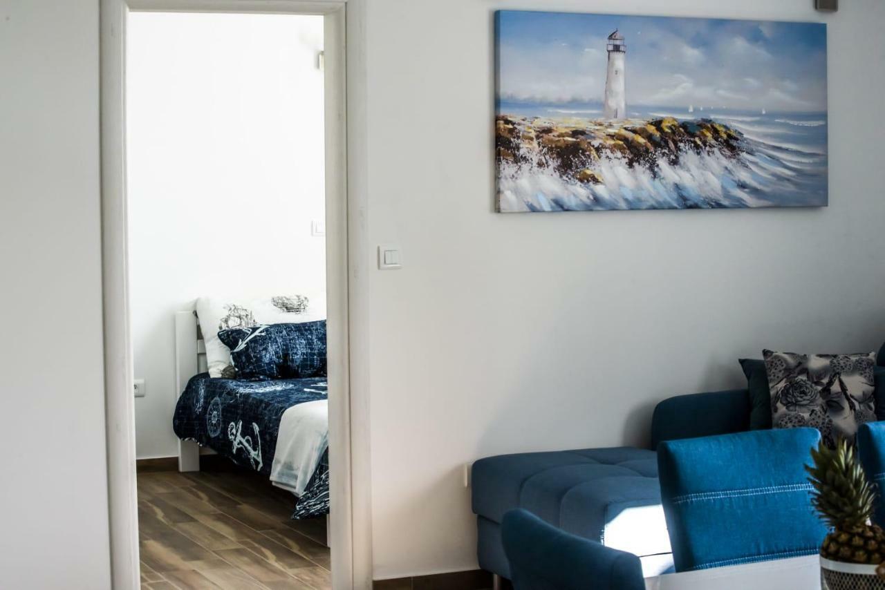 Blue Pearl Apartment Rogoznica  Esterno foto