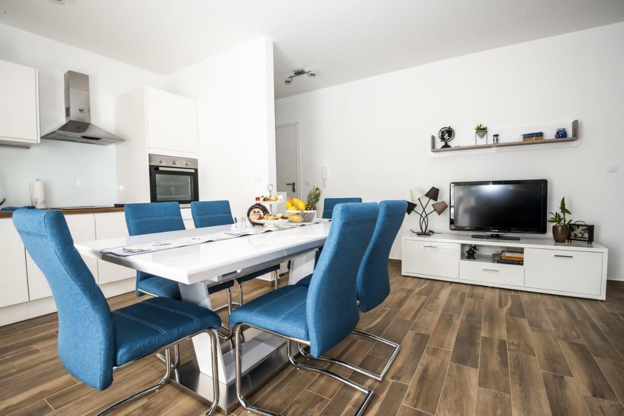 Blue Pearl Apartment Rogoznica  Esterno foto