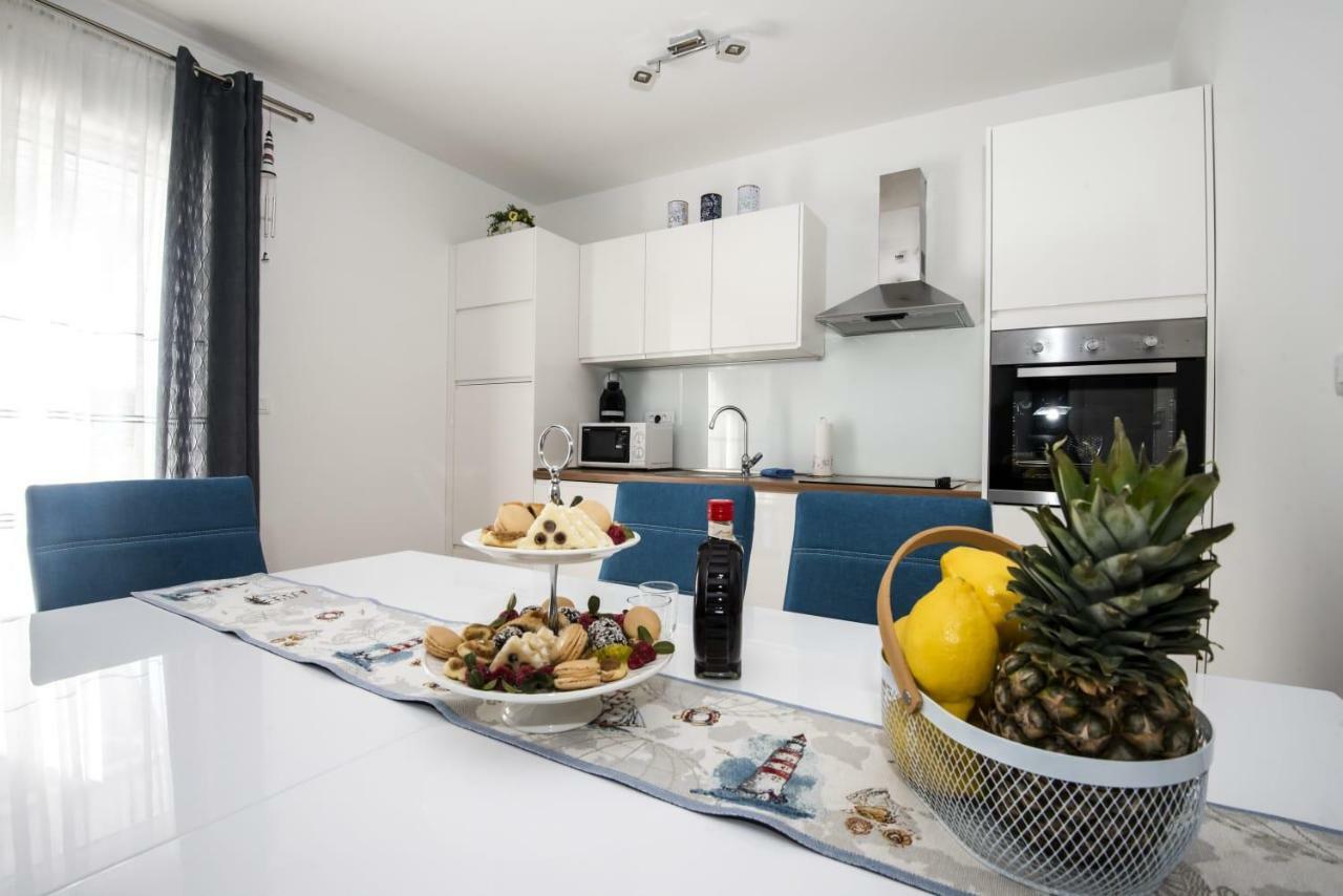 Blue Pearl Apartment Rogoznica  Esterno foto