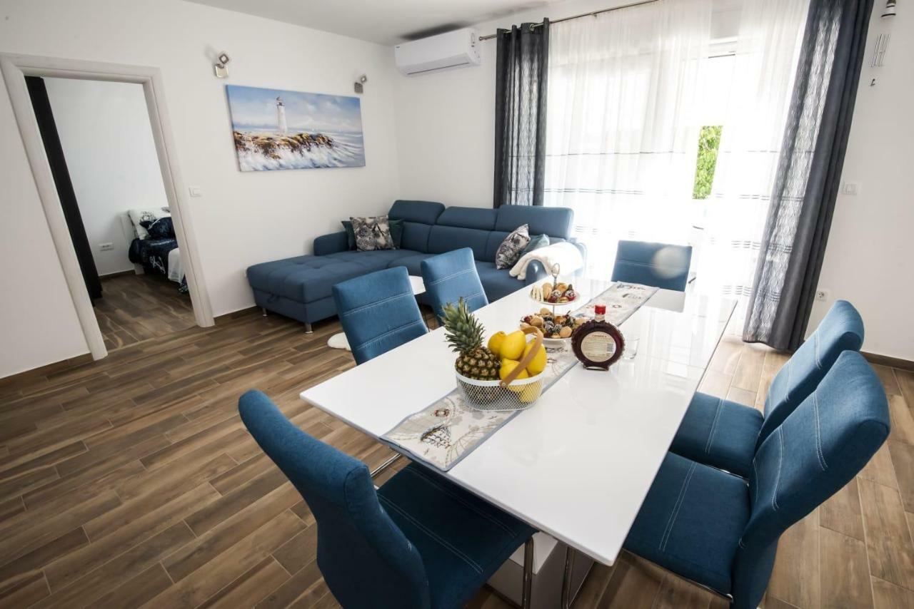Blue Pearl Apartment Rogoznica  Esterno foto