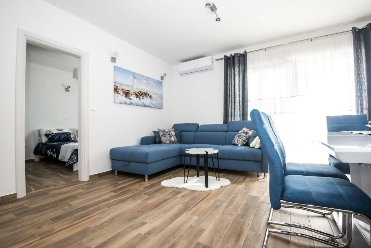 Blue Pearl Apartment Rogoznica  Esterno foto